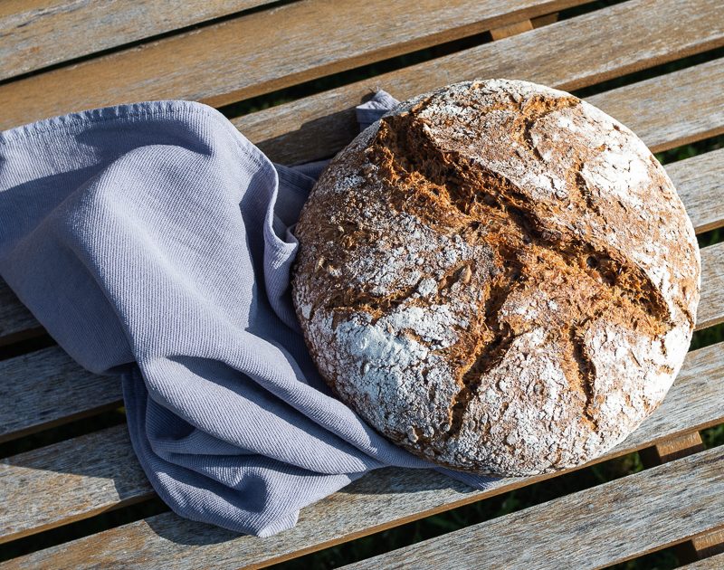 Topfbrot / No-Knead-Bread: Kochlöffelbrot mit Saaten